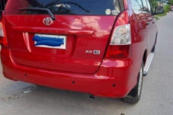 Sell Red Toyota Innova in Angeles