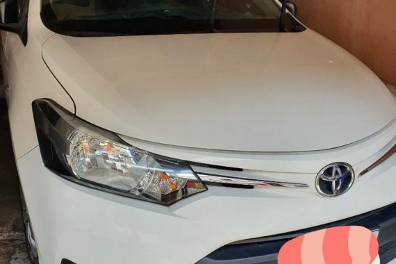 Selling White Toyota Vios for sale in Pasay