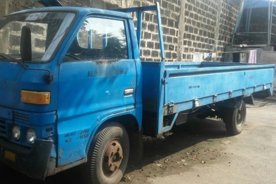 Blue Isuzu Elf for sale in  Makati City