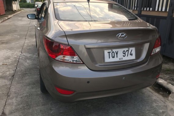 Selling Grey Hyundai Accent in Guiguinto
