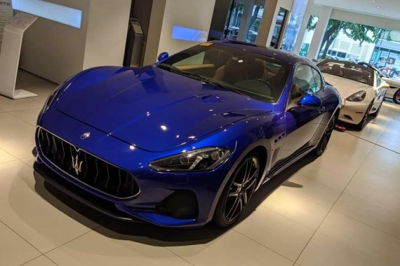 Selling Blue Maserati Granturismo in Manila