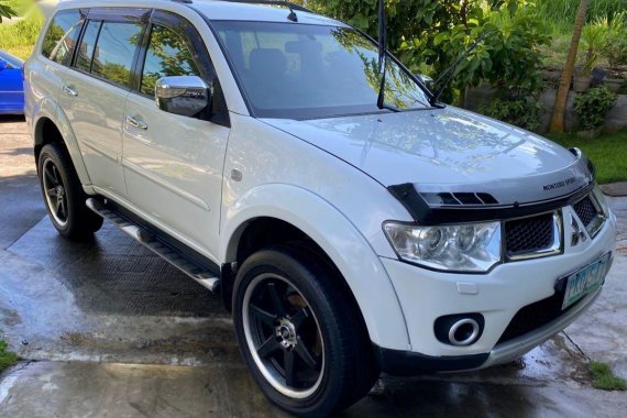 White Mitsubishi Montero for sale in Manila