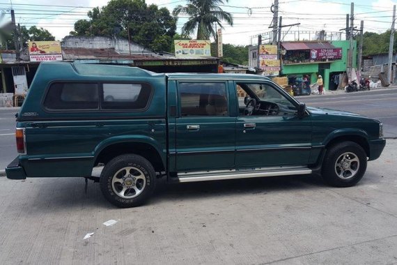 Green Mazda B2500 for sale in Padre Garcia