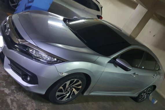 Honda Civic E CVT 2017 Regular casa maintaned 