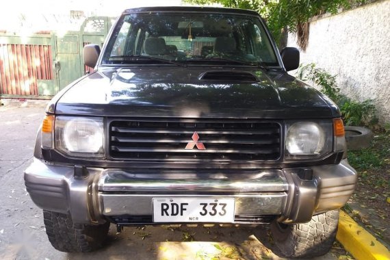 Sell Black Mitsubishi Pajero in Marikina