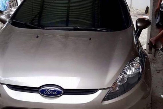 Sell Silver 2014 Ford Fiesta in Valenzuela