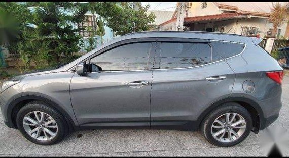 Sell Grey Hyundai Santa Fe in Bambang
