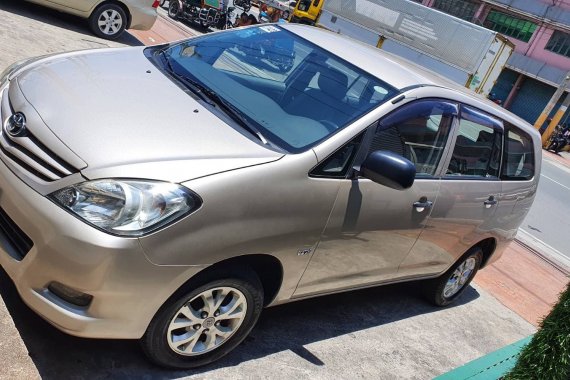 2011 Toyota Innova 2.0 E Gas Automatic [Used (Second Hand)]