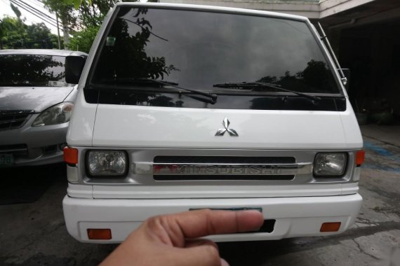 Sell White Mitsubishi L300 in Bacoor