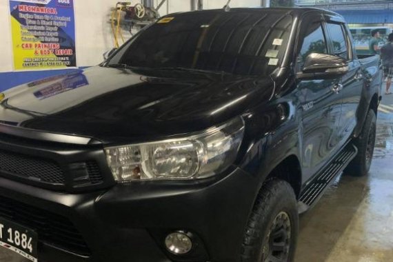 Black Toyota Hilux for sale in Manila