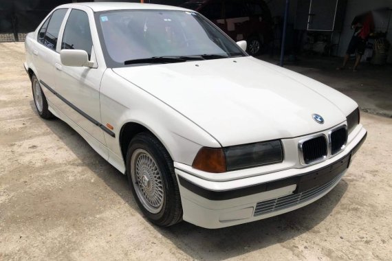 Sell White Bmw 316i in Manila