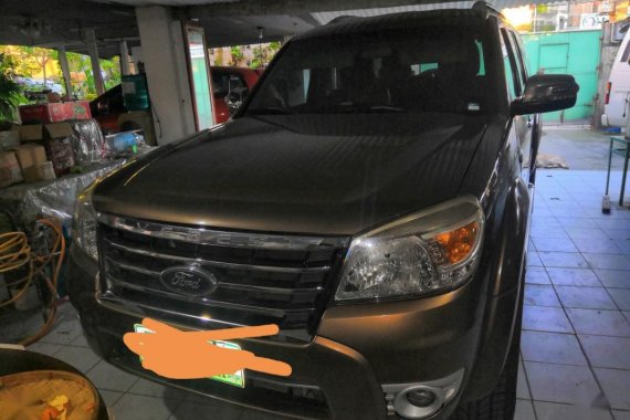 Brown Ford Everest for sale in Makati City