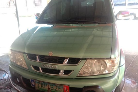 Blue Isuzu Crosswind for sale in Manila