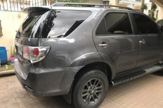 Sell Dark Grey 2015 Toyota Fortuner 2.7 (A) in Paranaque City