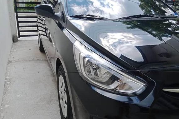 Sell Black Hyundai Accent in Manila