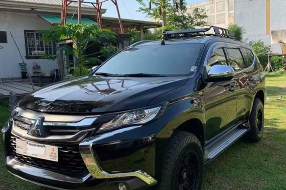 Sell Black 2016 Mitsubishi Montero sport in Mandaue