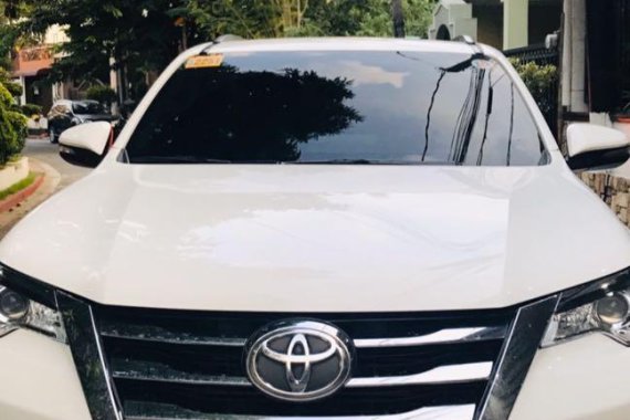 White Toyota Fortuner for sale in Pasig City