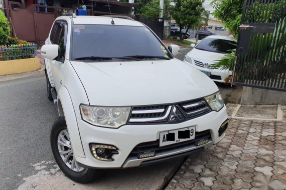 White Mitsubishi Montero for sale in Cainta