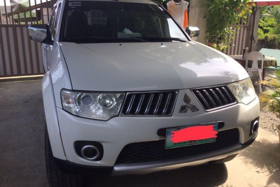 Pearl White Mitsubishi Montero for sale in Talavera