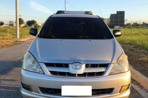 Silver Toyota Innova 2005 SUV at 100000 km for sale in Biñan