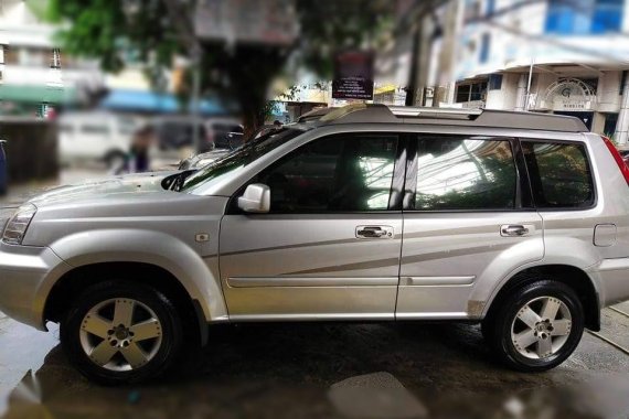 Selling Silver Nissan X-Trail 4x4 Auto 2006 in Manila