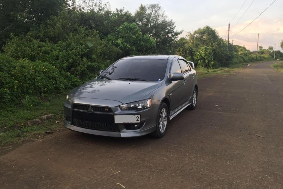 Sell Silver 2014 Mitsubishi Lancer 1.6 EX Auto in Laguna