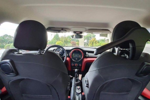 Selling Red Mini Cooper 2016 in Makati