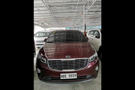 Sell Red 2018 Kia Carnival Van Automatic at 32058 km in Las Piñas City