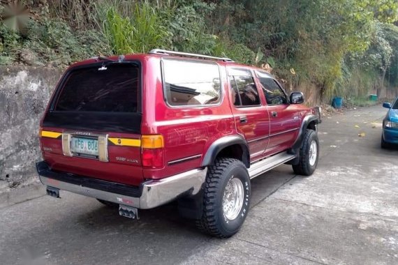 Selling Red Toyota Hilux 2009 in Cainta