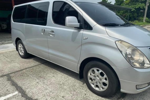 Grey Hyundai Grand starex 2015 Van for sale in Manila