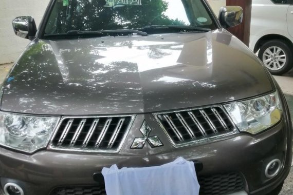 Sell Grey 2011 Mitsubishi Montero in Manila
