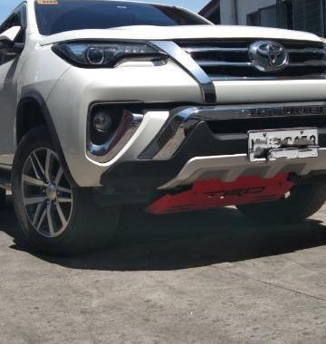 Pearl White Toyota Fortuner 2016 for sale in Valenzuela