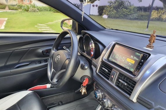 Silver Toyota Yaris 2016 for sale in Valenzuela City