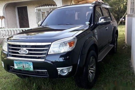 Black Ford Everest 2010 SUV at 105000 km for sale in Manila