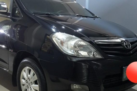 Black Toyota Innova 2010 for sale in Manila