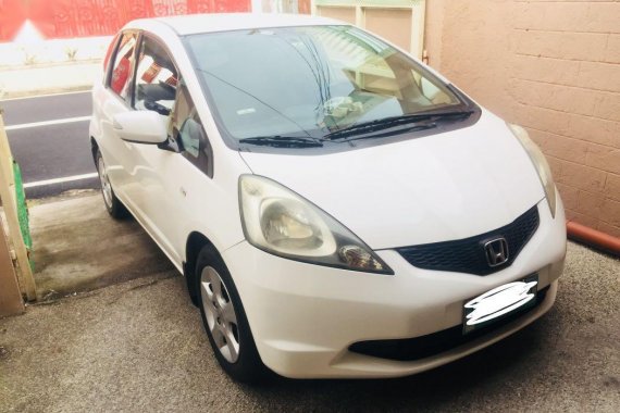 White Honda Jazz 2010 for sale in San Pedro