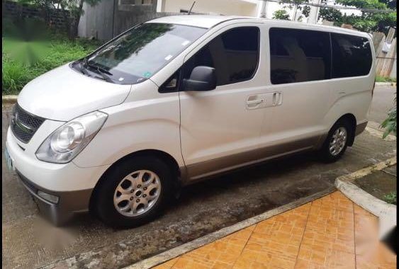 White Hyundai Grand Starex 2010 for sale in Quezon City