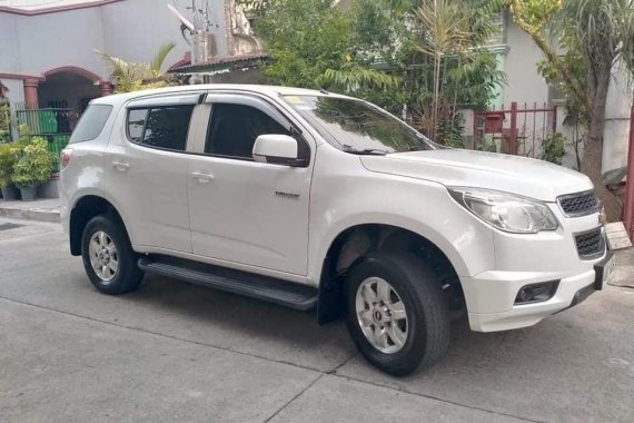 White Chevrolet Trailblazer 2014 for sale in Manila