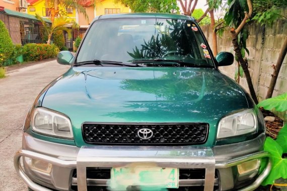 Selling Green Toyota Rav4 1999 in Imus