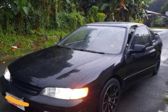 Selling Black Honda Accord in Manila