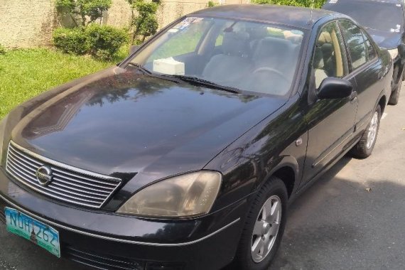 Black Nissan Sentra for sale in Esteban Abada 