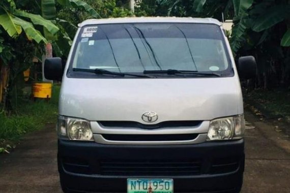 TOYOTA HI ACE COMMUTER 2010MODEL