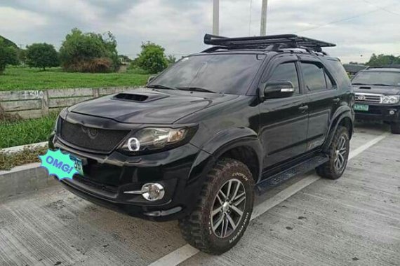 TOYOTA FORTUNER V 2012