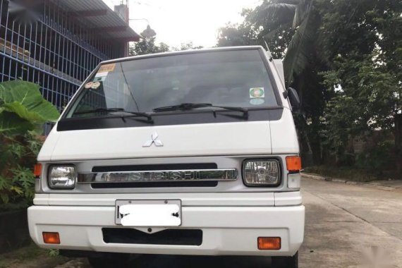 Selling White Mitsubishi L300 in San Jose del Monte
