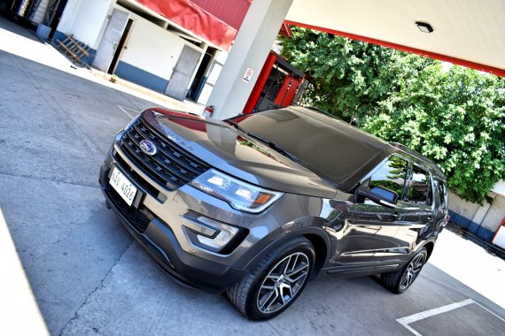 2017 Ford Explorer 4x4 3.5 v6 A/T 28tkm Top of the Line