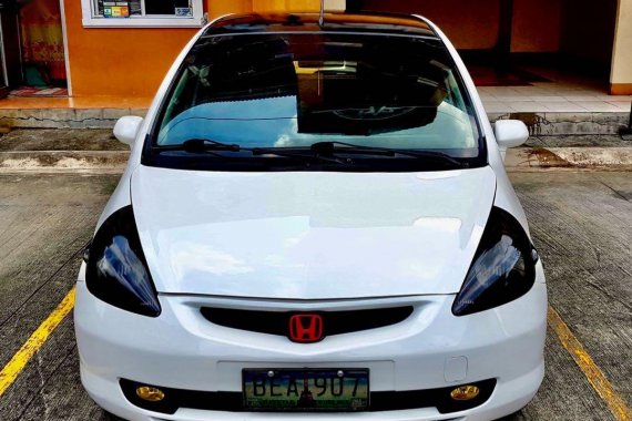 Pearl White Honda Jazz for sale in Quezon 