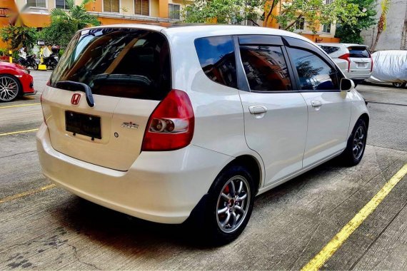 Pearl White Honda Jazz for sale in Quezon 