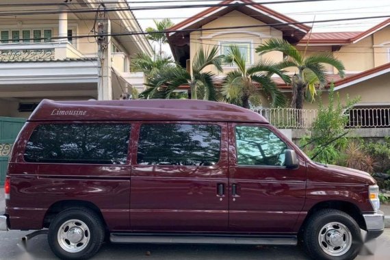 Purple Ford E-150 for sale in Quezon