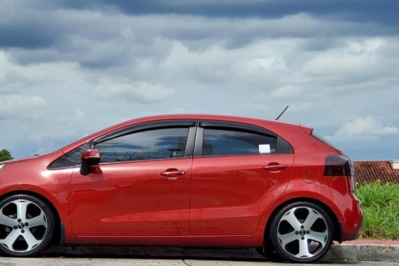 Sell Red 2015 Kia Rio in Manila