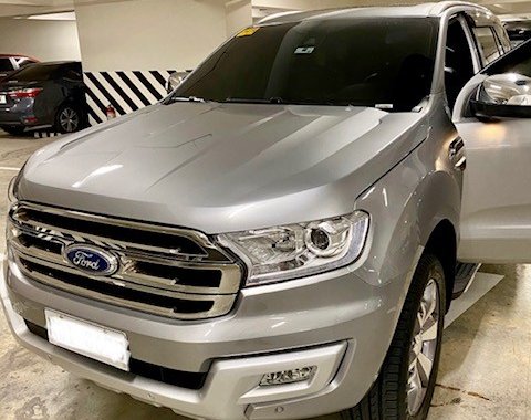 Ford Everest Titanium 2.2L 4x2 AT with Premium Package
